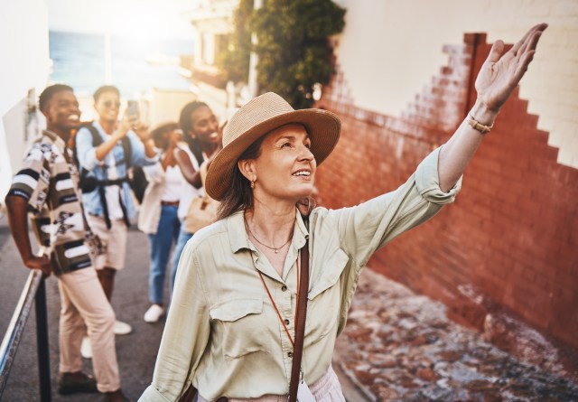 Travel Smarter: How to Choose the Best Off-Peak Seasons for Cost Savings